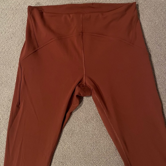 Fast and Free High-Rise Crop 19” - Picture 2 of 4